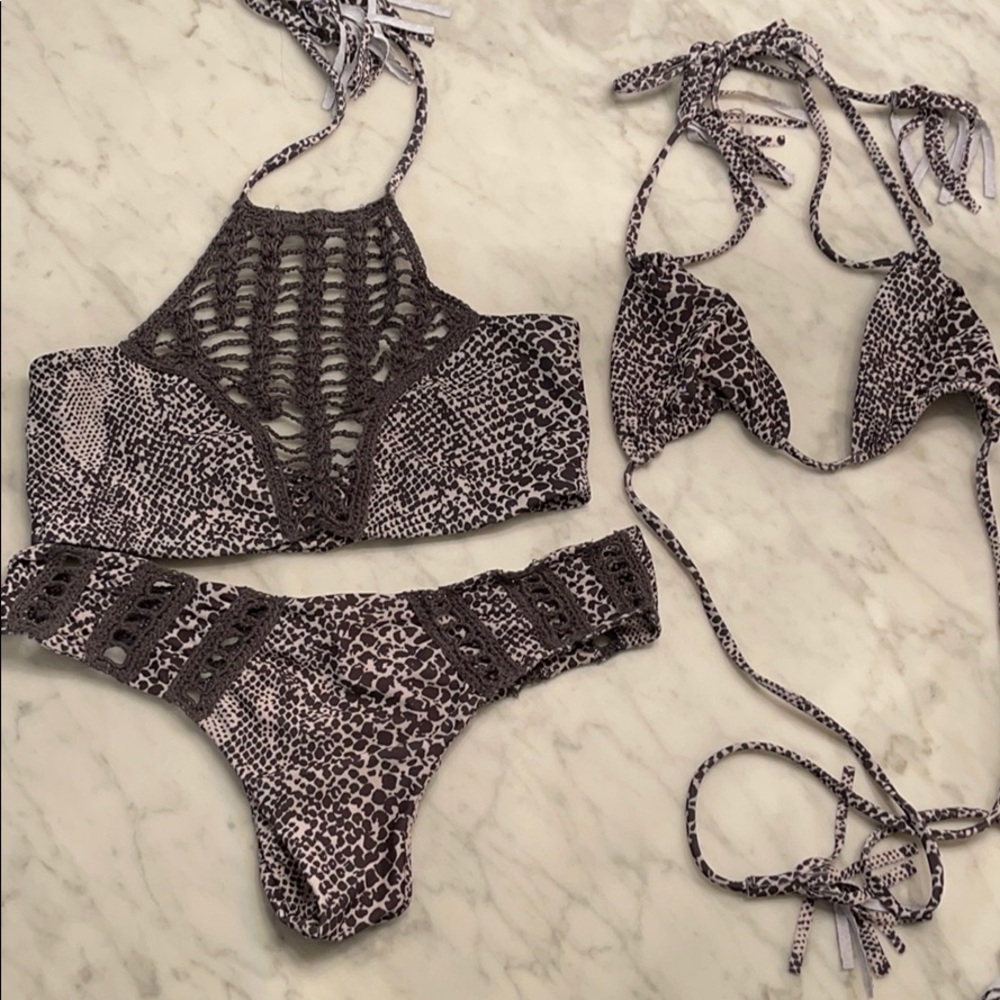 Acacia Swimsuit with 2 tops